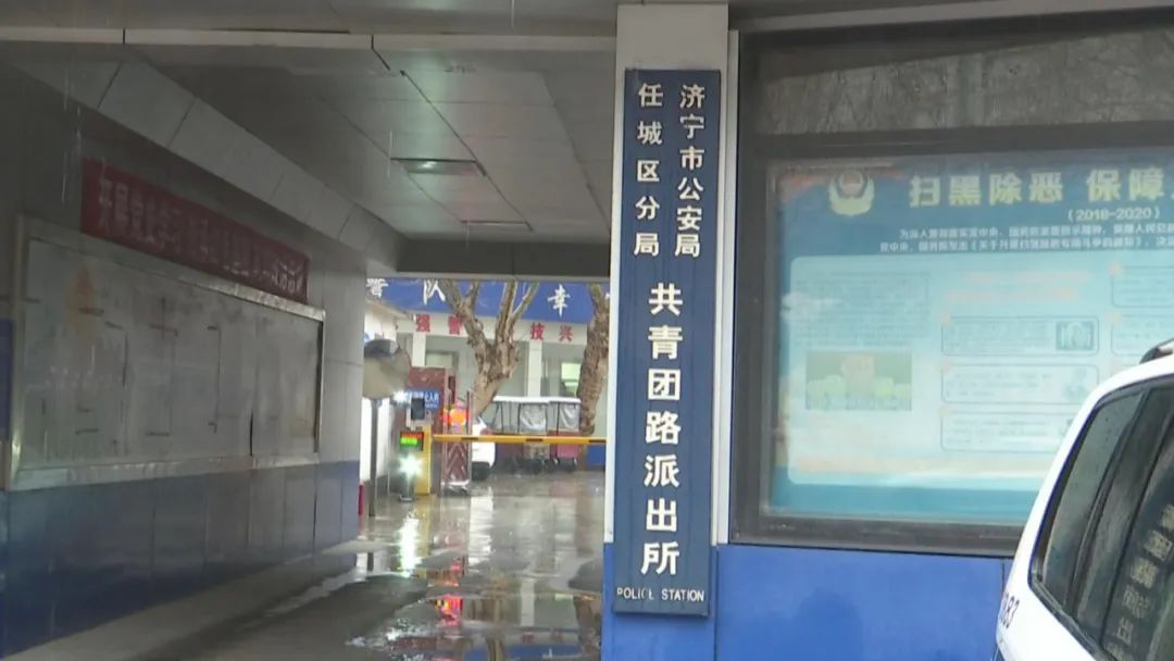 DƬ